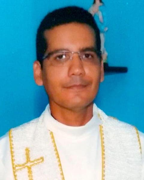 Pe. Alexsandro Fernandes Marinho